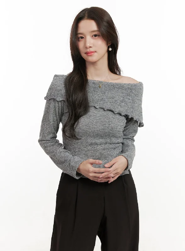 Mock Neck Women Long Sleeve Top for a Modern AestheticFrill Off Shoulder Top ON429