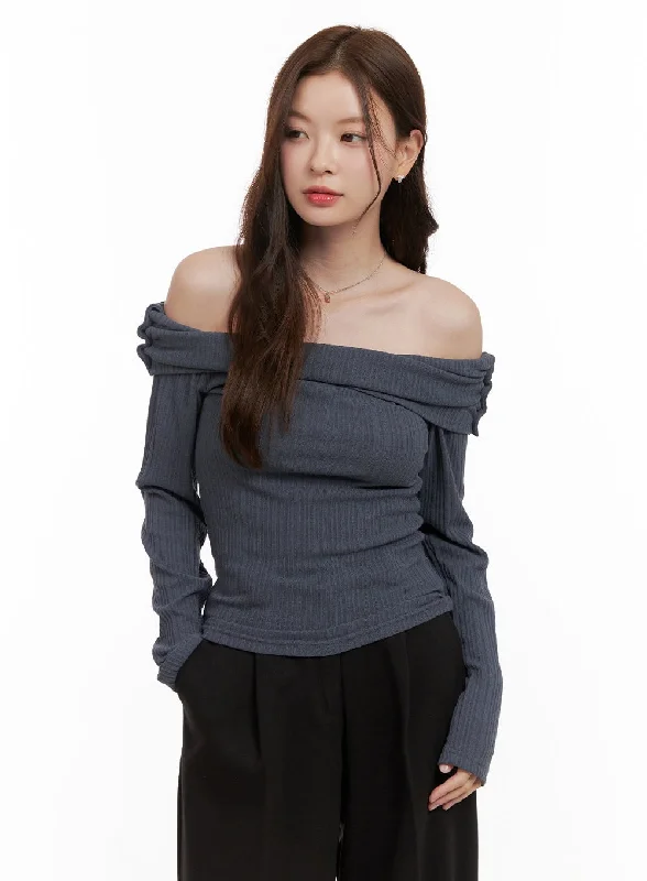 Turtleneck Women Long Sleeve Top for Cold Winter DaysOff Shoulder Buttoned Slim Fit TShirt OD403