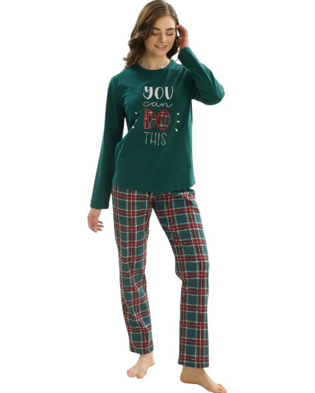 Tapered Leg Women's Wool Blend Trousers for WinterConfidence Printed Top with Plaid Pants