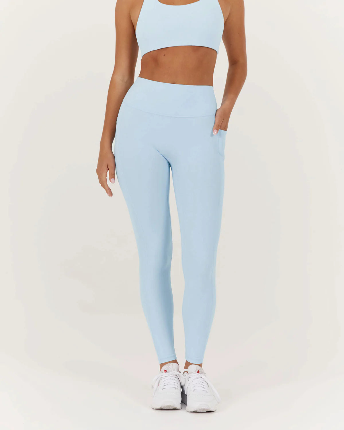 Women's Tight Trousers with Drawstring Waist in Khaki for a Relaxed and Adjustable FitMuscle Republic | Motion Pocket Legging 28" - Ice Blue