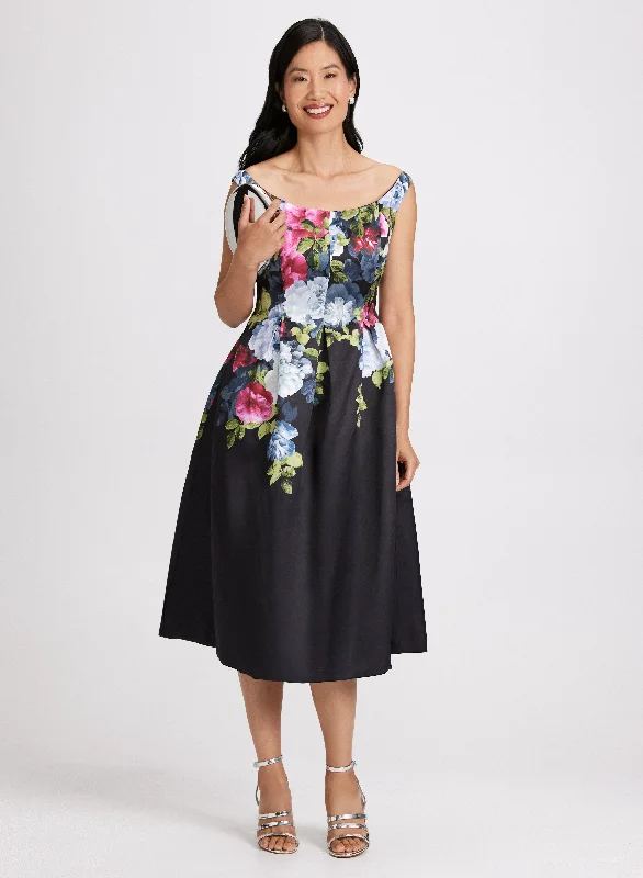 Wrap - Style Women Dress with Adjustable Fit for All Body TypesFloral Placement Print Dress