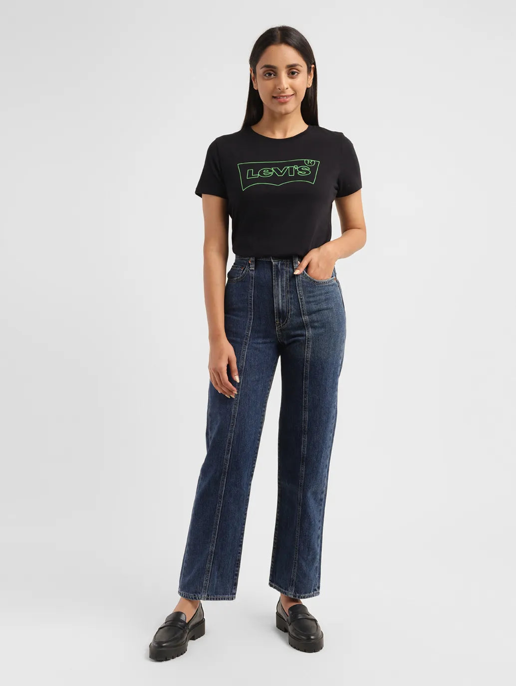 Straight - leg women jeans with a classic and timeless appealWomen's High Rise Ribcage Straight Fit Jeans