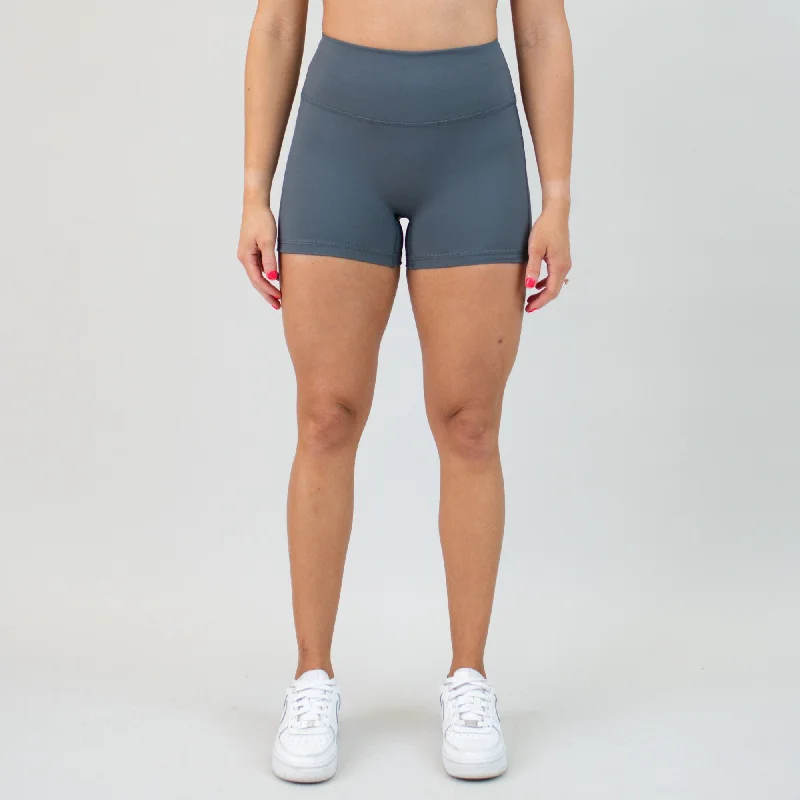 Cargo Women Shorts with Multiple Pockets for FunctionalityAscend Short 3.25" - No Front Seam - Higher Rise