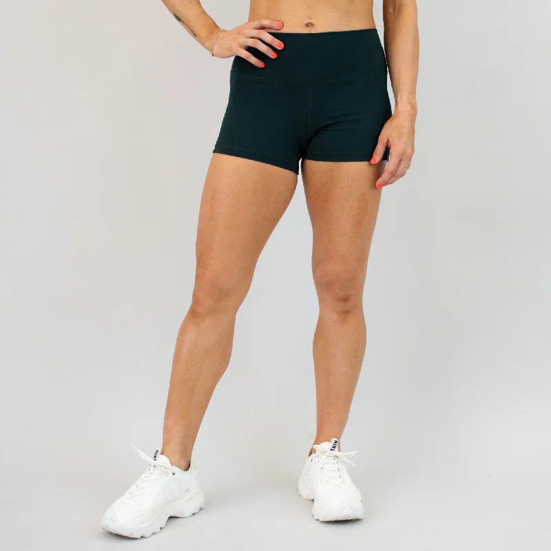 Cuffed Women Shorts for a Laid - Back and Trendy LookApex Contour Short 3.25" - Mid Rise