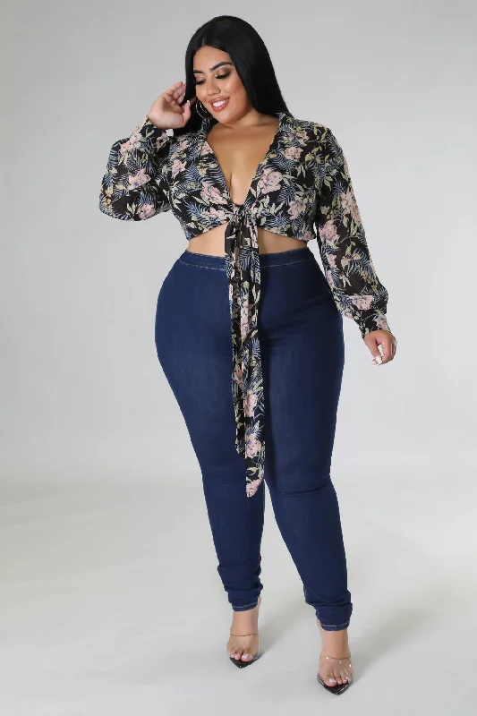 Lace Bodysuits for a Sexy and Elegant Bedroom LookRianne Days Top